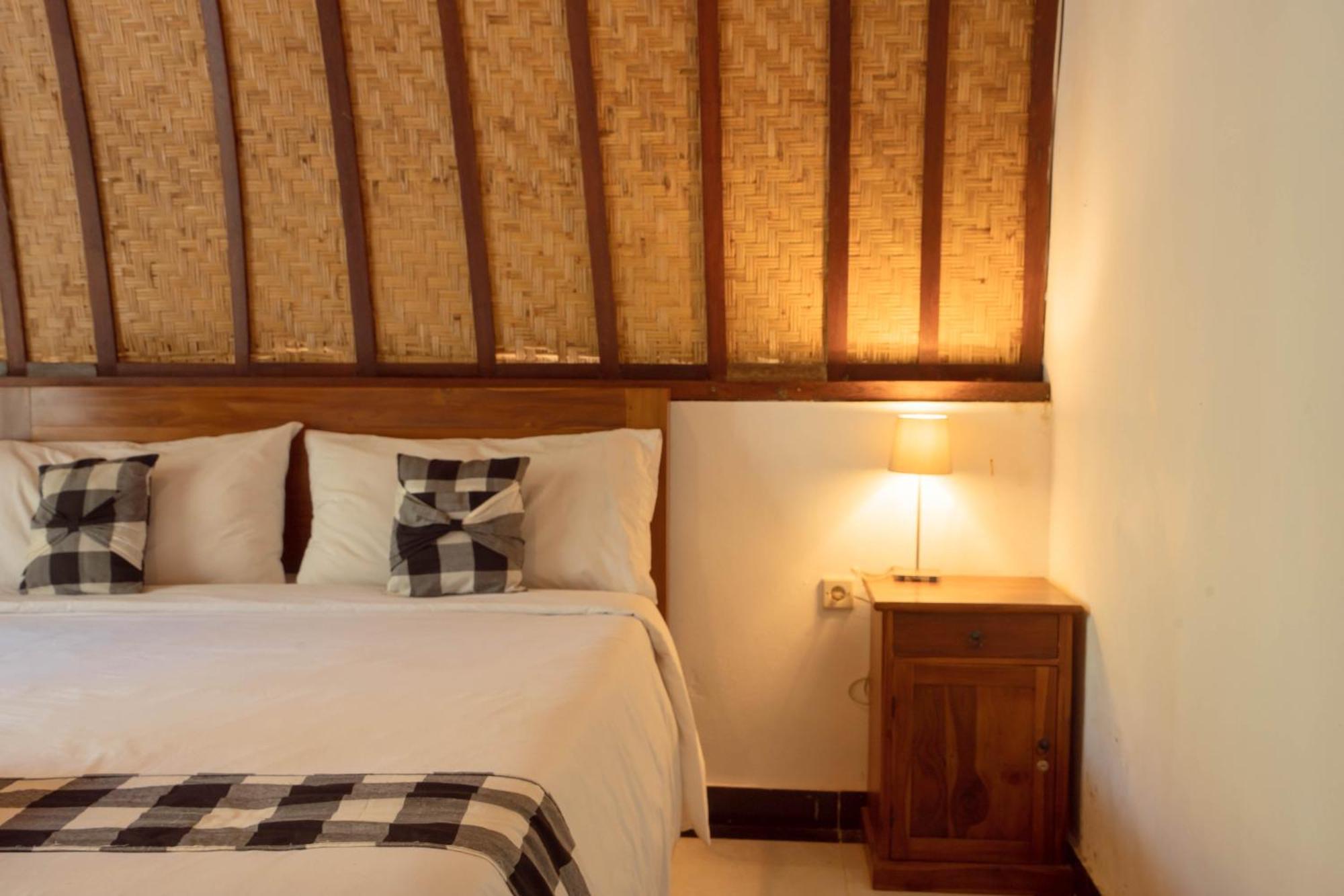 Ratu Cottage By Ourstory Travels Batununggul Exterior photo